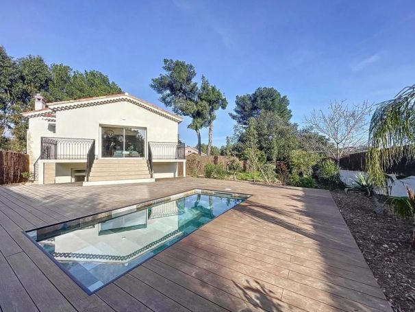 A louer MAISON  4 PIECES 87 M2 BORD DE MER ANTIBES