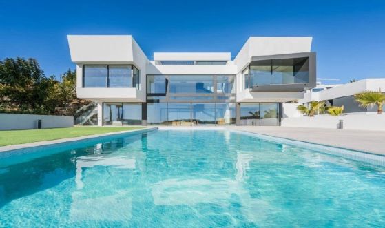 VILLA À LA ALQUERIA, BENAHAVIS  