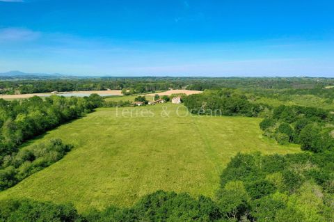 A vendre MAISON  15 PIECES 800 M2  BAYONNE