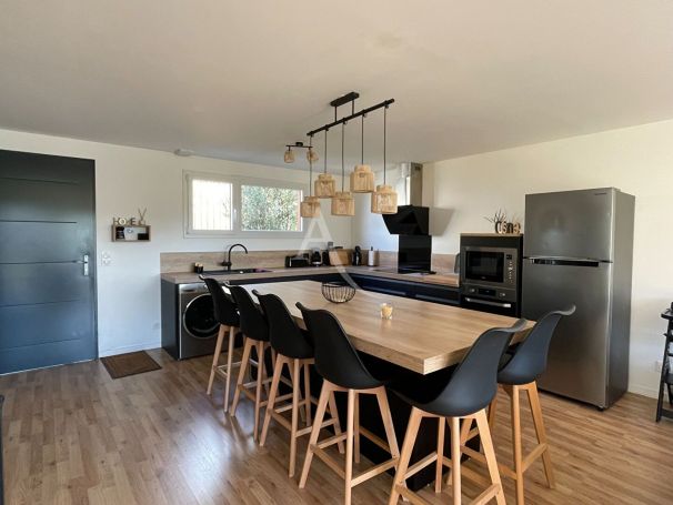 A vendre MAISON  CONTEMPORAINE BORD DE MER SAINT VINCENT SUR JARD