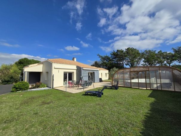 A vendre MAISON  5 PIECES 187 M2 BORD DE MER SAINT JEAN DE MONTS
