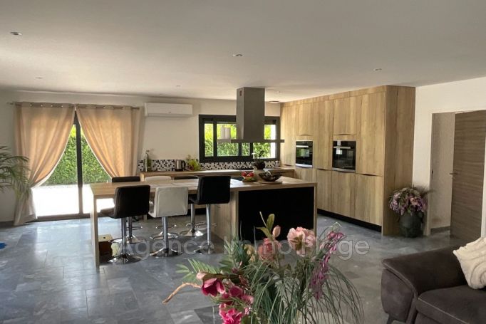 A vendre MAISON  DE MAîTRE  LESPARRE MEDOC Centre-ville