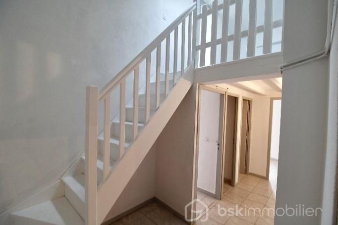 A louer APPARTEMENT DUPLEX T4 70 M2  LUNEL