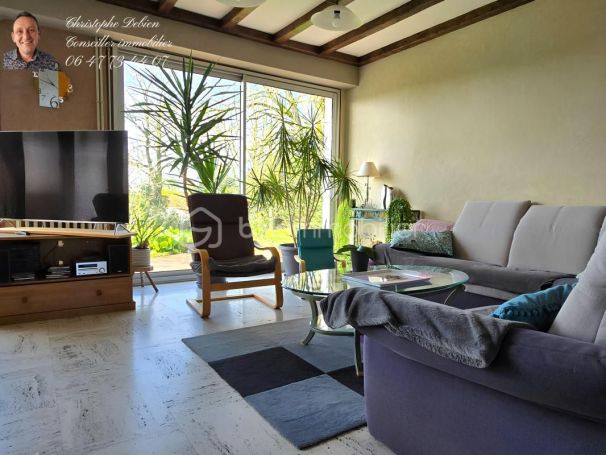 A vendre  MAISON DE 241 MÂ² HABITABLES / 6 CHAMBRES / PARCELLE DE 2400 M² Aizenay