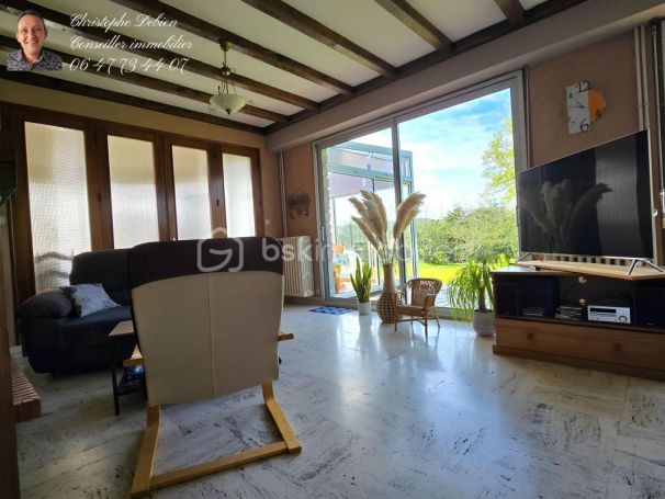 A vendre  MAISON DE 241 MÂ² HABITABLES / 6 CHAMBRES / PARCELLE DE 2400 M² Aizenay