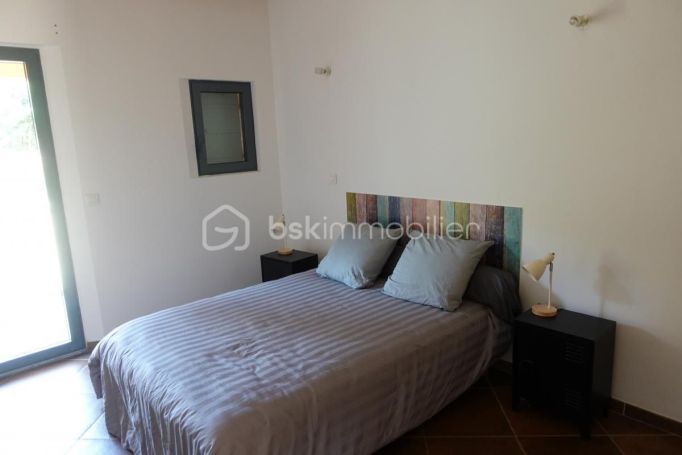 A vendre MAISON  5 PIECES 155 M2  AIX EN PROVENCE