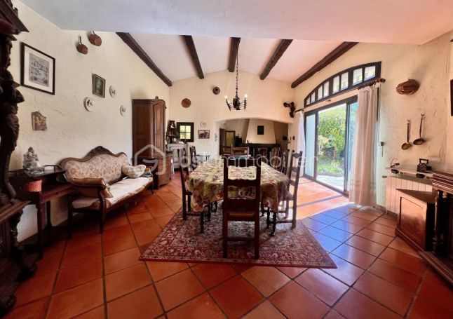 A louer MAISON  DE MAîTRE  MOUANS SARTOUX