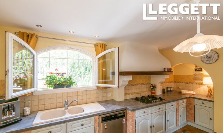 A louer MAISON  5 PIECES 168 M2  THEZAN DES CORBIERES