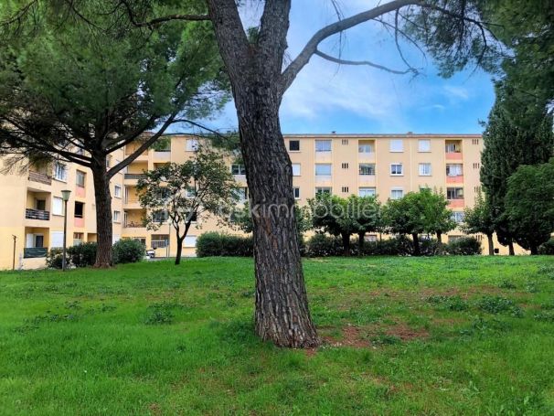 A louer APPARTEMENT T3 60 M2 TERRASSE BORD DE MER DRAGUIGNAN