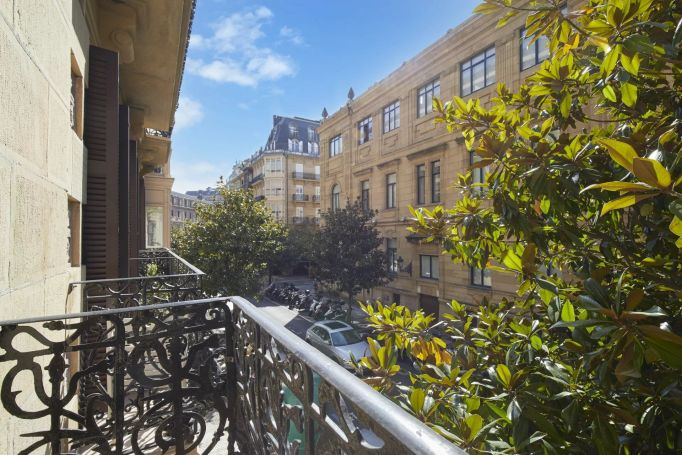 A louer APPARTEMENT DE PRESTIGE  195 M2  SAN SEBASTIáN