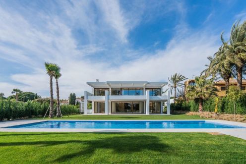 Superbe villa contemporaine à Guadalmina Baja, San Pedro de Alcantara  