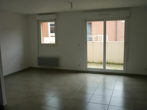 A louer APPARTEMENT DUPLEX T3 62 M2 TERRASSE  LISIEUX
