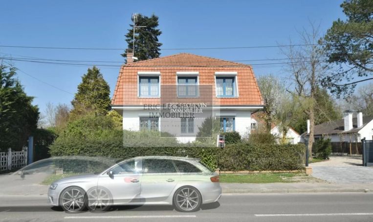 MAISON  DE MAîTRE BORD DE MER CUCQ