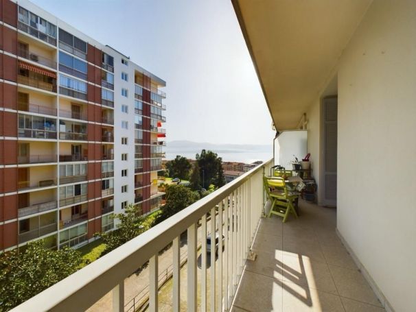 A louer APPARTEMENT T4 100 M2 BORD DE MER AJACCIO