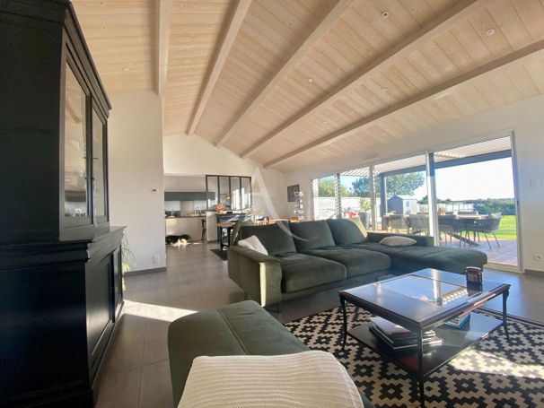 A vendre MAISON  CONTEMPORAINE  L ILE D OLONNE