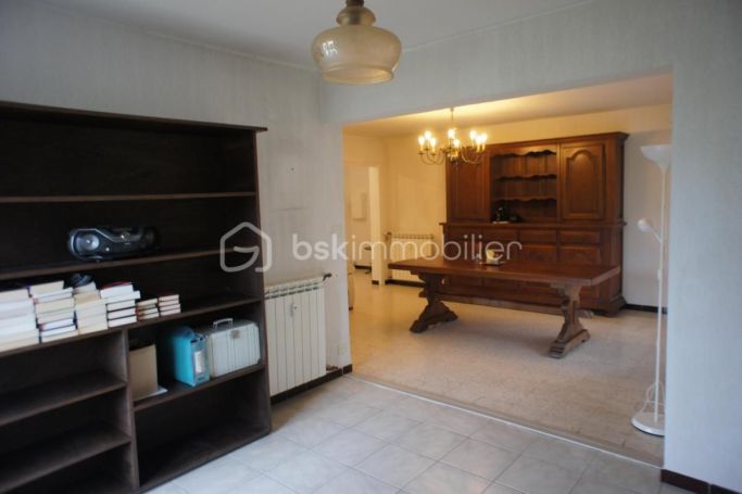 A louer APPARTEMENT T4 77 M2 BORD DE MER TOULON