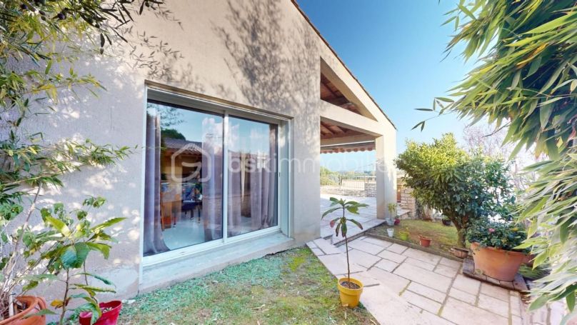 A louer MAISON  D'ARCHITECTE  LIRAC