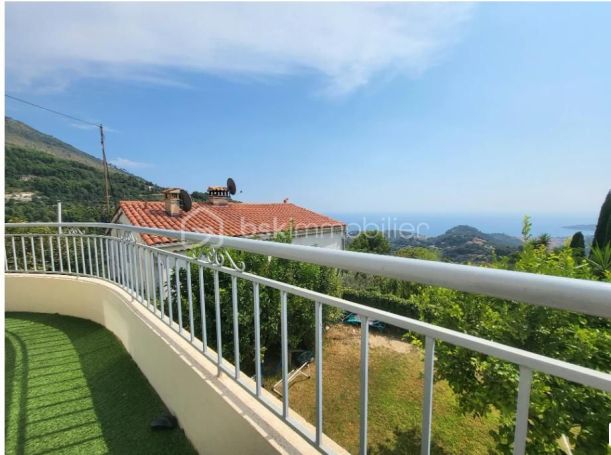A louer MAISON  4 PIECES 124 M2 VUE MER CASTELLAR
