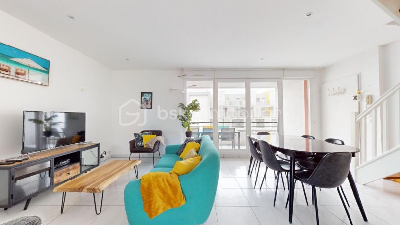 A louer APPARTEMENT DUPLEX T3 61 M2 TERRASSE BORD DE MER ROYAN