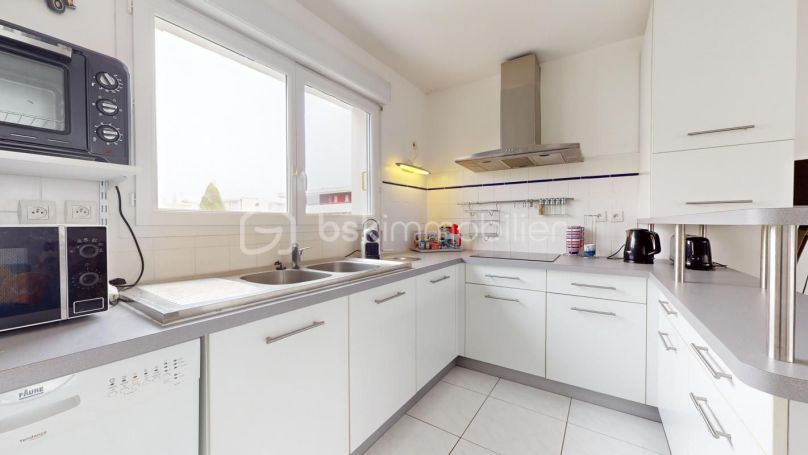 A louer APPARTEMENT DUPLEX T3 61 M2 TERRASSE BORD DE MER ROYAN