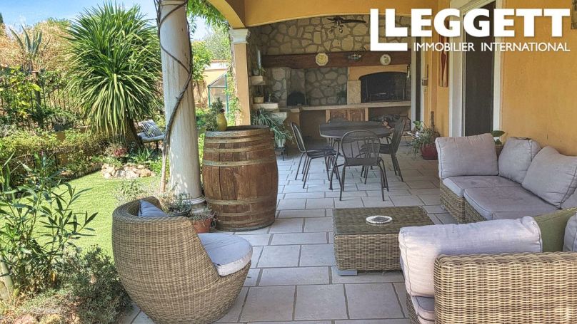 A louer MAISON  8 PIECES 200 M2  PUISSALICON