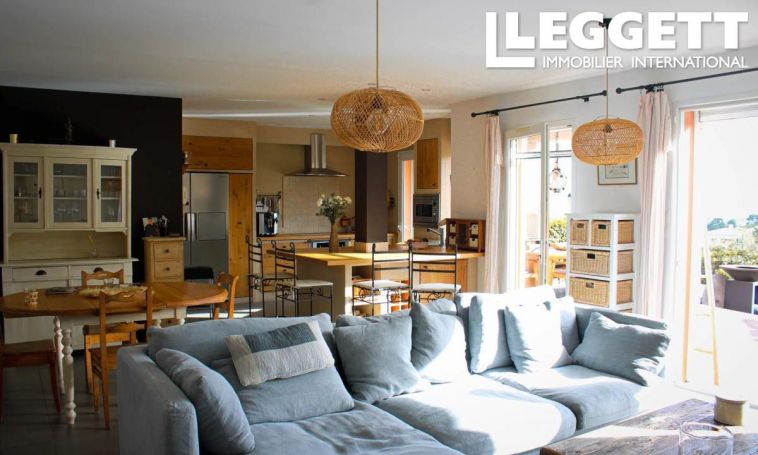 A louer MAISON  151 M2 BORD DE MER HYERES