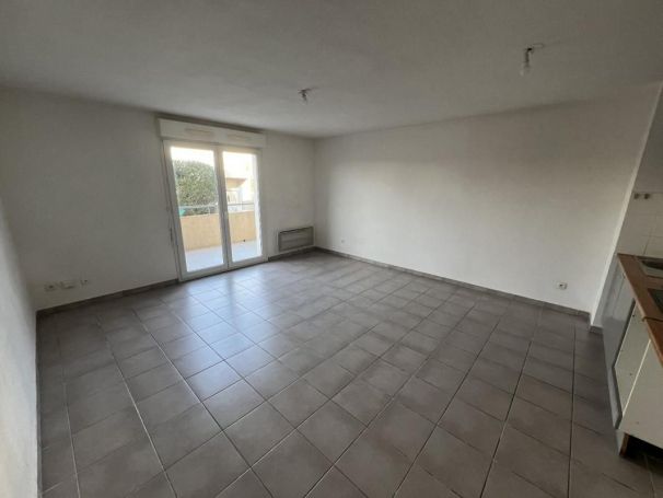 A louer APPARTEMENT T3 60 M2 TERRASSE BORD DE MER AGDE