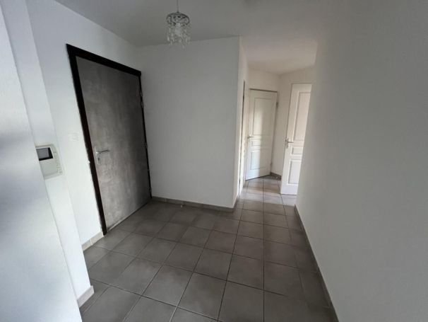 A louer APPARTEMENT T3 60 M2 TERRASSE BORD DE MER AGDE