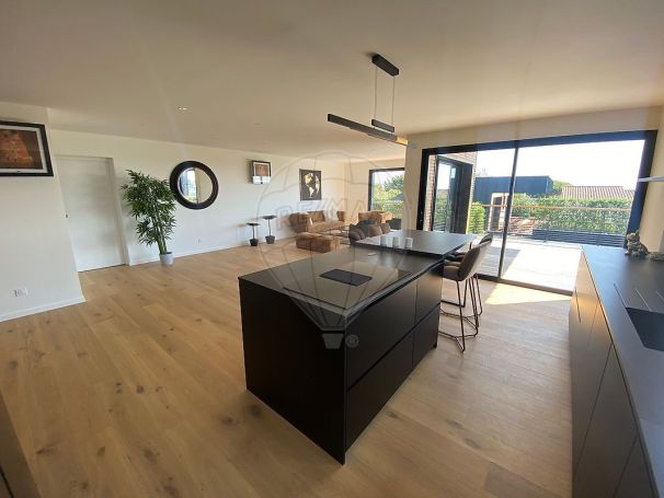 A vendre MAISON  CONTEMPORAINE BORD DE MER VAU