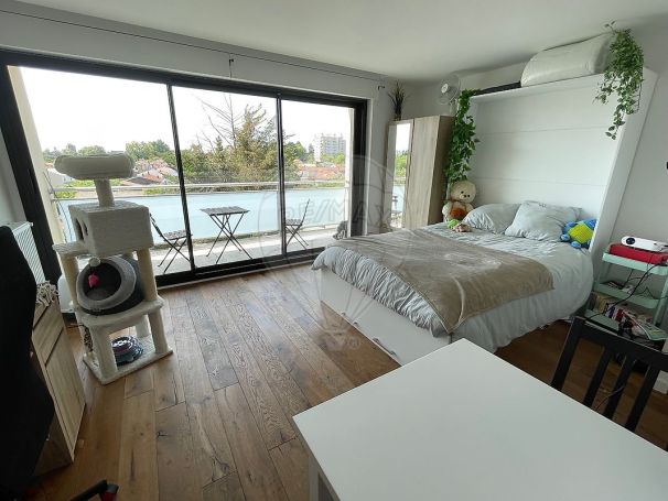 A louer STUDIO  28 M2  TALENCE