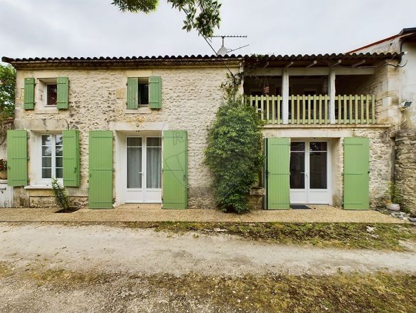 A louer MAISON  DE MAîTRE  BREUILLET