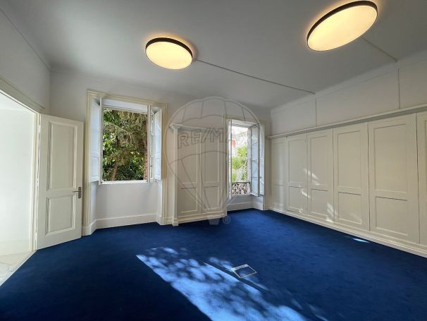 A louer APPARTEMENT DE PRESTIGE  186 M2 BORD DE MER NICE