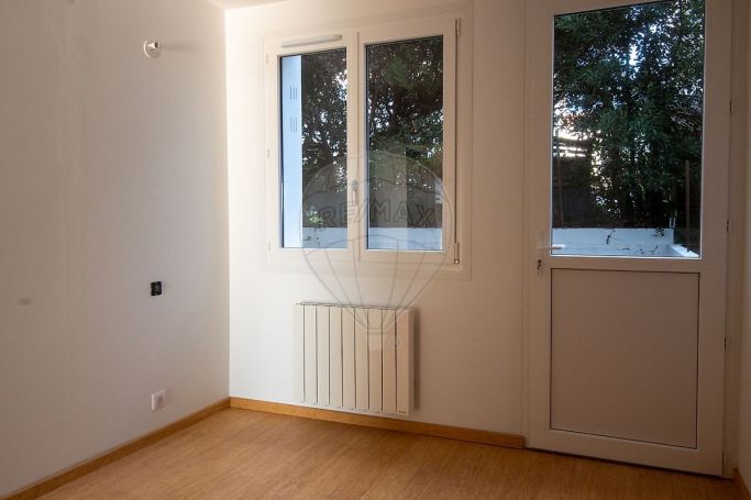 A louer APPARTEMENT T3 56 M2 PIEDS DANS L'EAU ROYAN