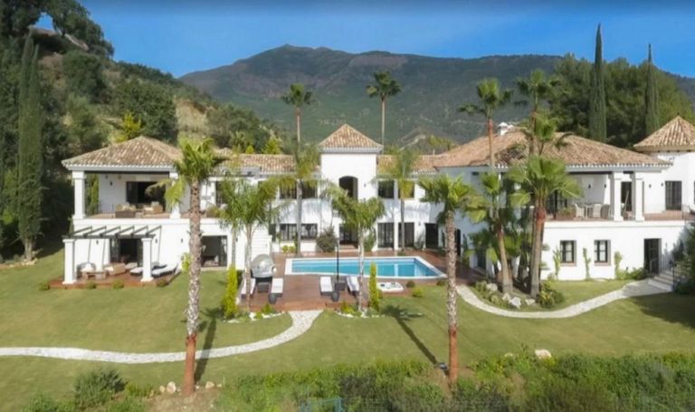 A louer MAISON  995 M2  BENAHAVíS