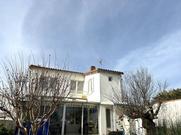 A vendre MAISON  3 PIECES 70 M2 BORD DE MER SAINT GILLES CROIX DE VIE