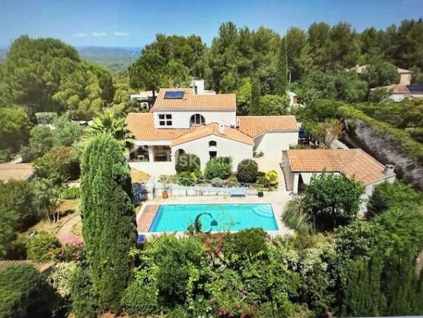 A louer MAISON  D'ARCHITECTE  PRADES LE LEZ