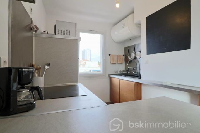 A vendre APPARTEMENT T2 42 M2 BORD DE MER TOULON