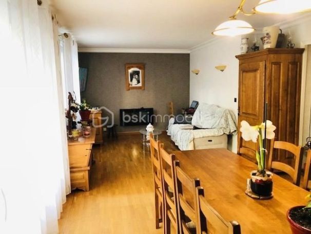 A louer APPARTEMENT T5 94 M2  MAROMME