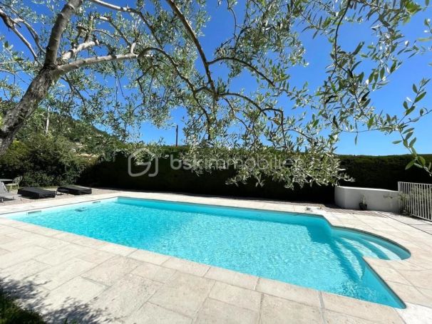 A louer MAISON  5 PIECES 135 M2  LA COLLE SUR LOUP