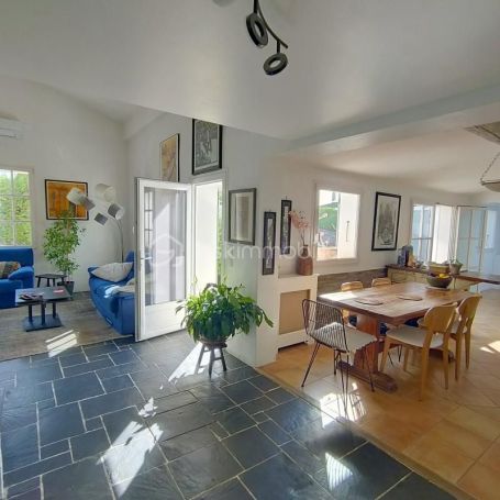 A louer MAISON  5 PIECES 135 M2  LA COLLE SUR LOUP