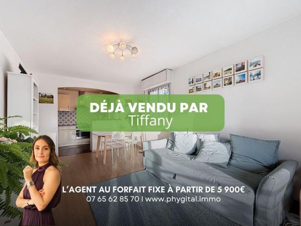 A louer APPARTEMENT T3 65 M2 TERRASSE BORD DE MER ANTIBES