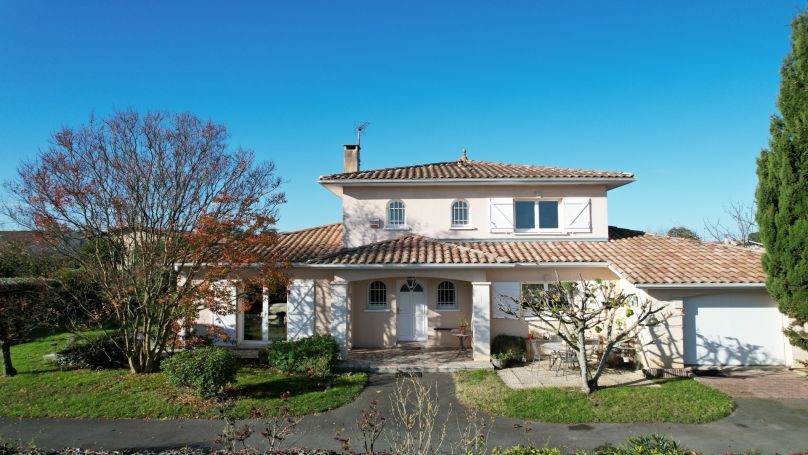 A vendre VILLA TRADITIONNELLE T5