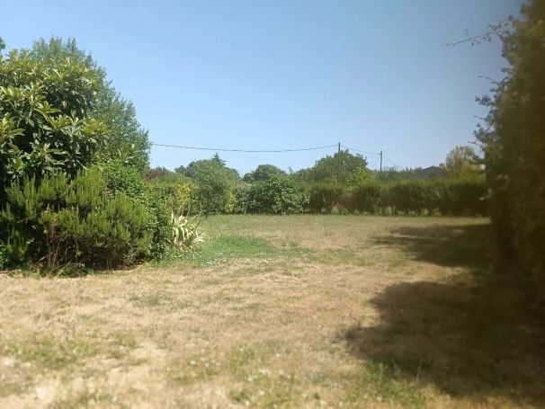 A vendre CHARMANTE MAISON 5 PIECES 108 M²  PLAIN PIED FORCALQUEIRET