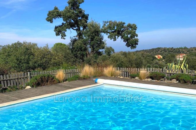 A vendre MAISON  D'ARCHITECTE BORD DE MER MONTESQUIEU DES ALBERES Village