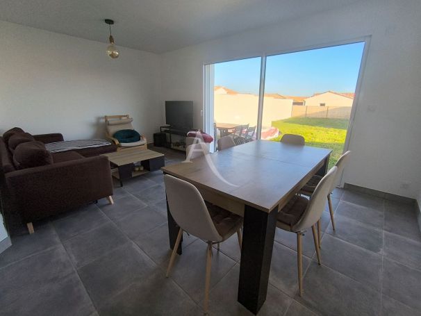 A vendre MAISON  5 PIECES 75 M2 BORD DE MER TALMONT SAINT HILAIRE