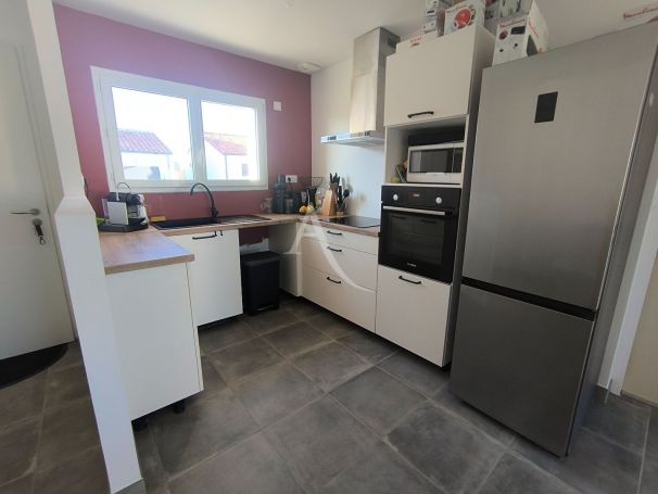 A vendre MAISON  5 PIECES 75 M2 BORD DE MER TALMONT SAINT HILAIRE