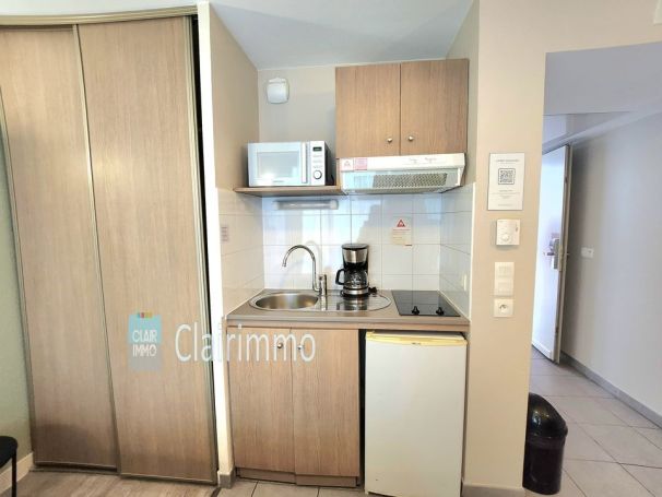 A vendre STUDIO  20 M2 BORD DE MER MARSEILLE