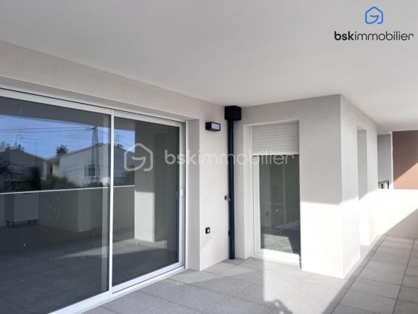 A louer APPARTEMENT DE PRESTIGE NEUF T4 67 M2 TERRASSE BORD DE MER FRONTIGNAN