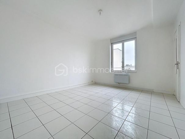 A louer STUDIO  24 M2  CAEN