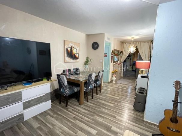 A louer APPARTEMENT T4 80 M2 BORD DE MER PORT DE BOUC